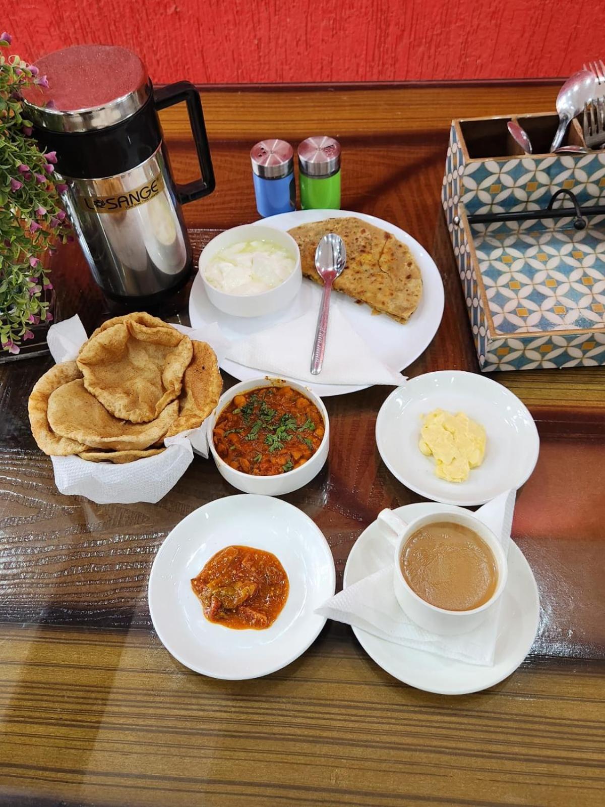 Cozy Cave Near Delhi Airport 4* New Delhi